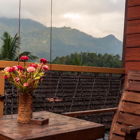 ויטירי Wayanad Doubletree Villa מראה חיצוני תמונה